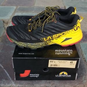 LA SPORTIVA Akasha Mens - LIKE NEW